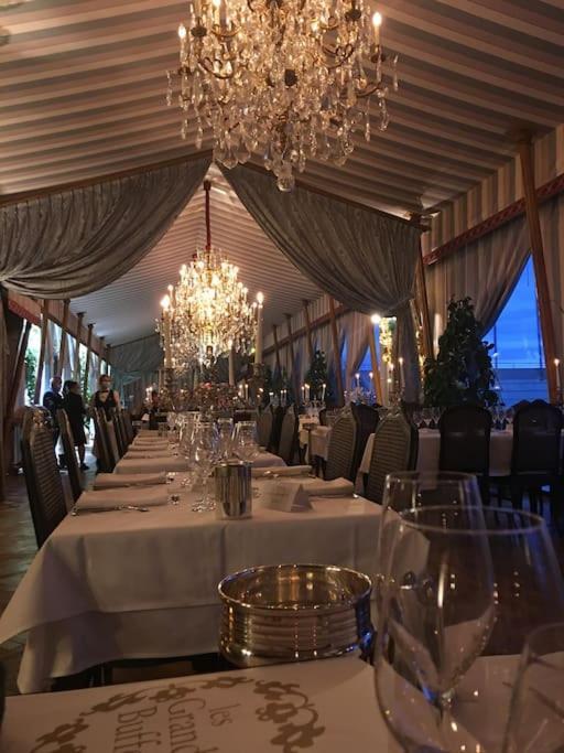 Grands Buffets Hebergement Studio Narbona Exterior foto